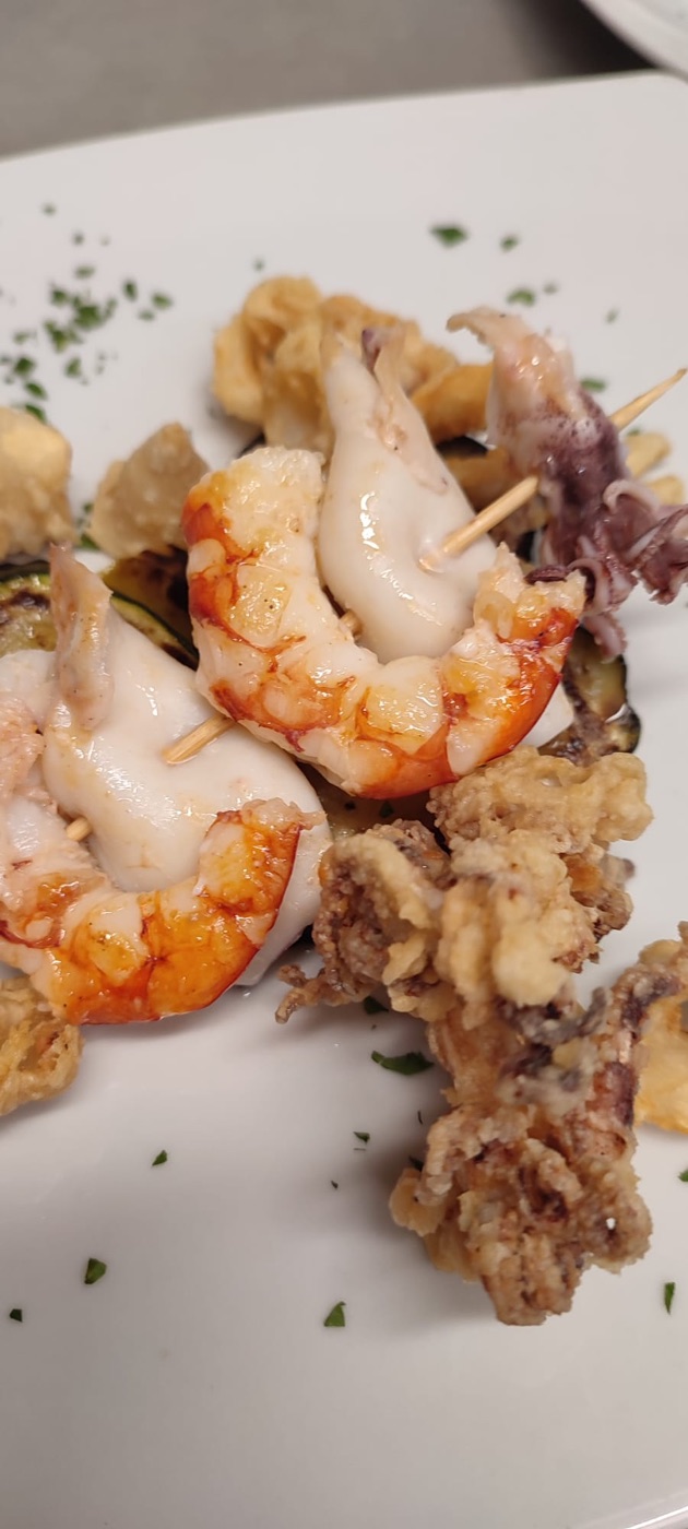 Gamberi e frittura di mare — cene su prenotazione