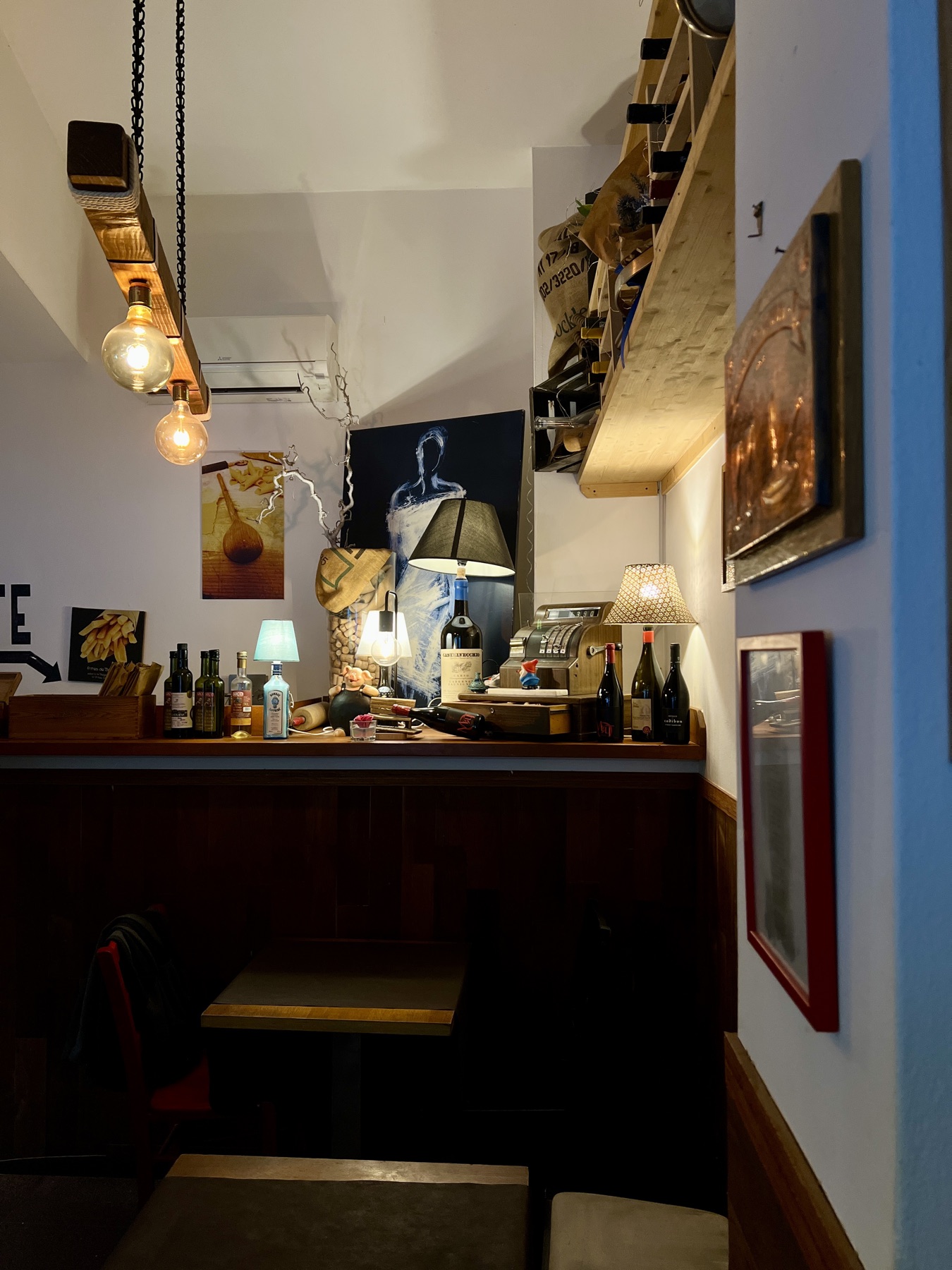 Angolo con lampade vintage